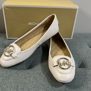 Michael Kors Lillie Moccasin Shoes 7.5 NWB